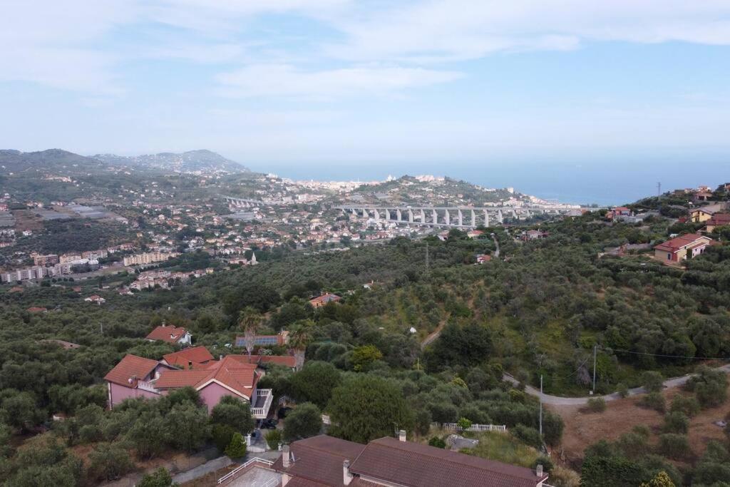 Vila Casa Solemar Imperia Exteriér fotografie